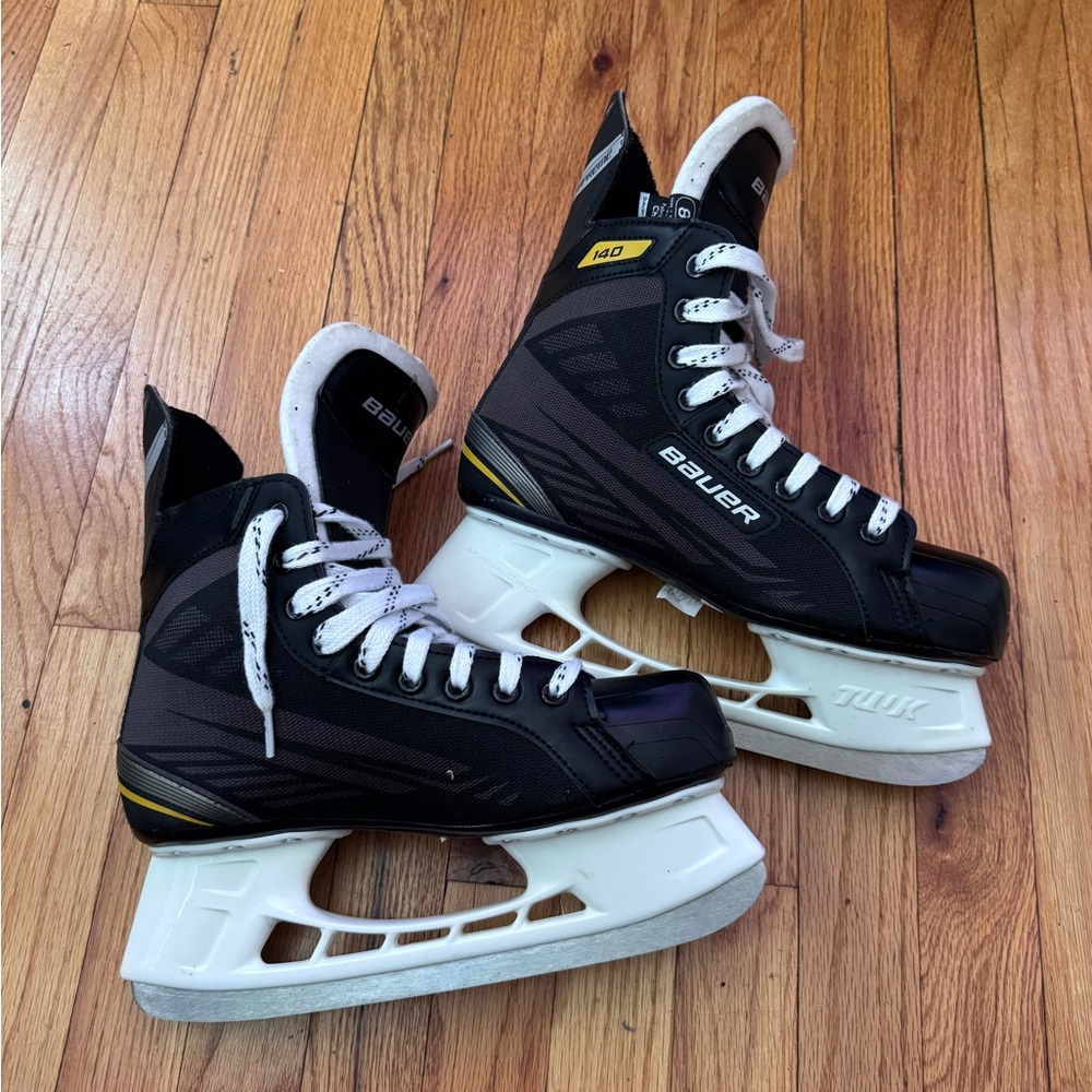 👹Bauer 140 Supreme Tu’k light speed pro Ice Hockey Skates sport unisex Sz 8 R